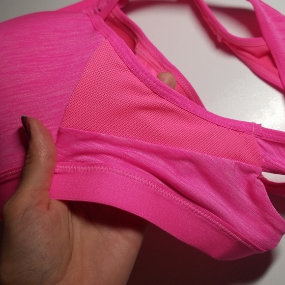 Yoga bra with front zipper closer - Picture 6 of 6